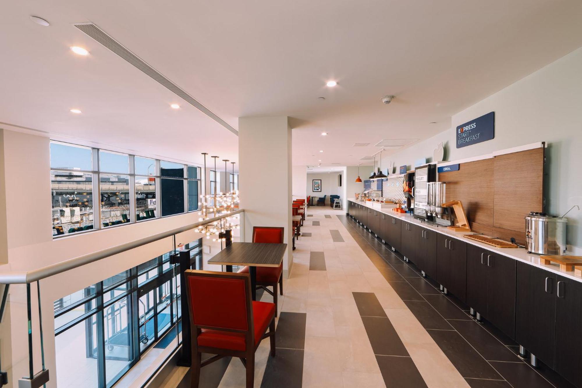 Holiday Inn Express Long Island City E - New York By Ihg Exterior foto