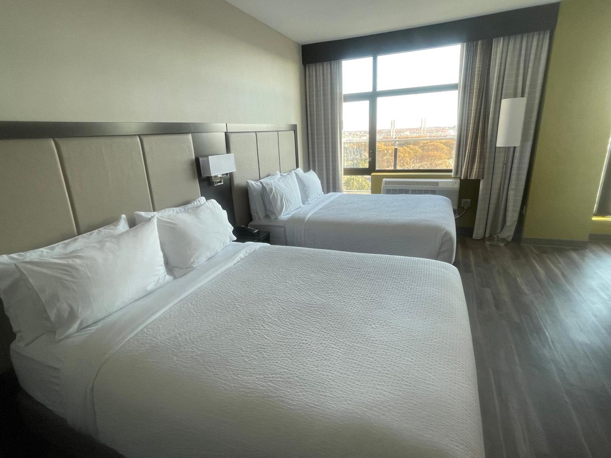 Holiday Inn Express Long Island City E - New York By Ihg Exterior foto