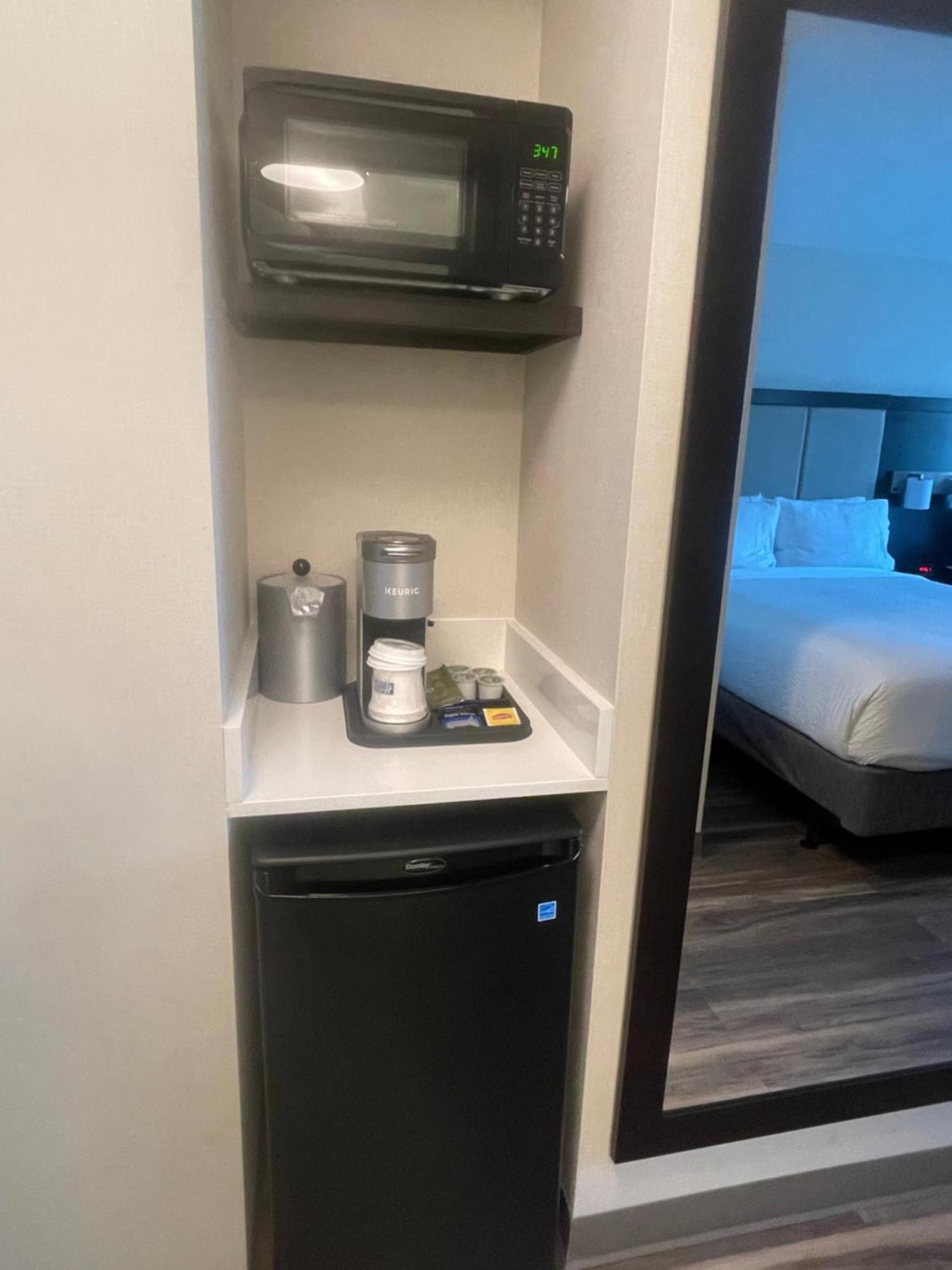 Holiday Inn Express Long Island City E - New York By Ihg Exterior foto